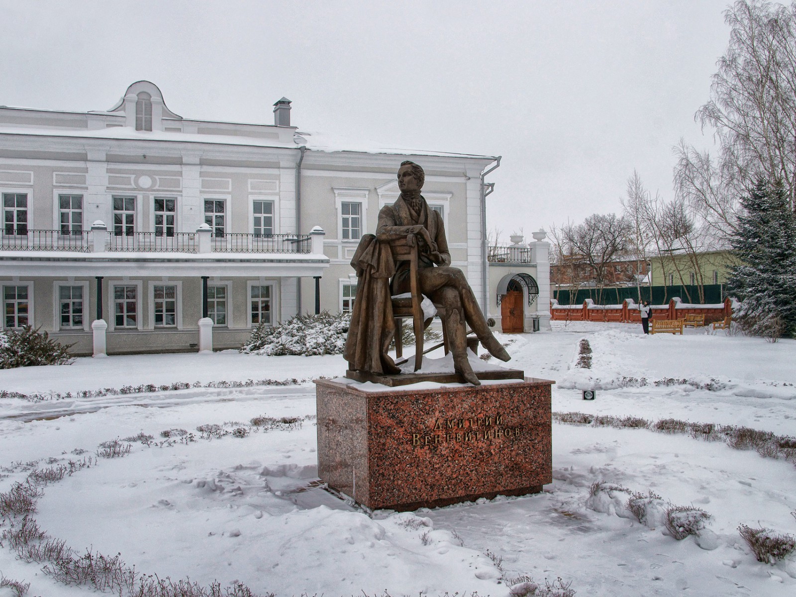 Памятник Веневитинову в Воронеже
